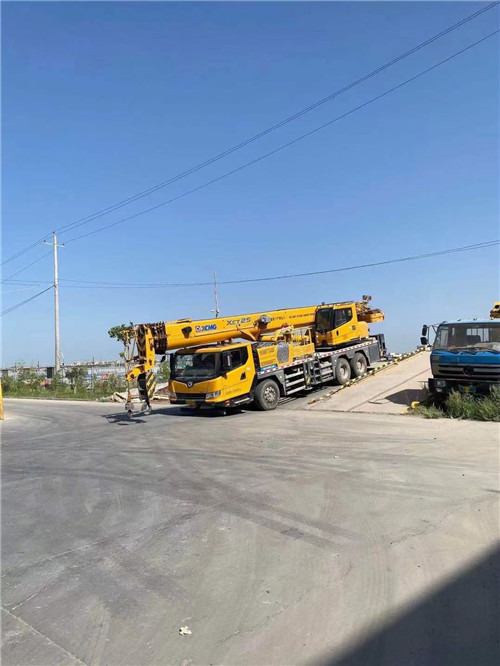 二道江区吊车作业时，可能会产生哪些额外收费项目？